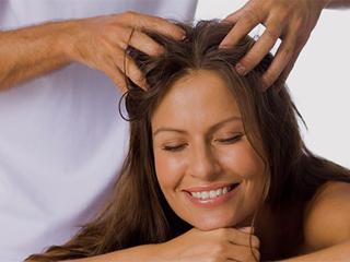 На голове болит даже волосы