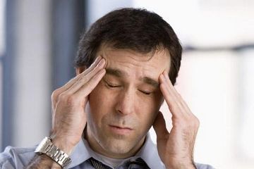 болит голова в районе лба и не помогают таблетки